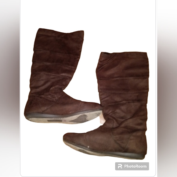 Shoes - Women's Suede Pull on Flat Boots Brown
